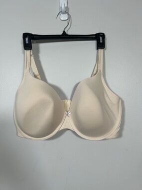 Cacique  Ivory/Nude Lightly Lined T-shirt Bra 44DDD